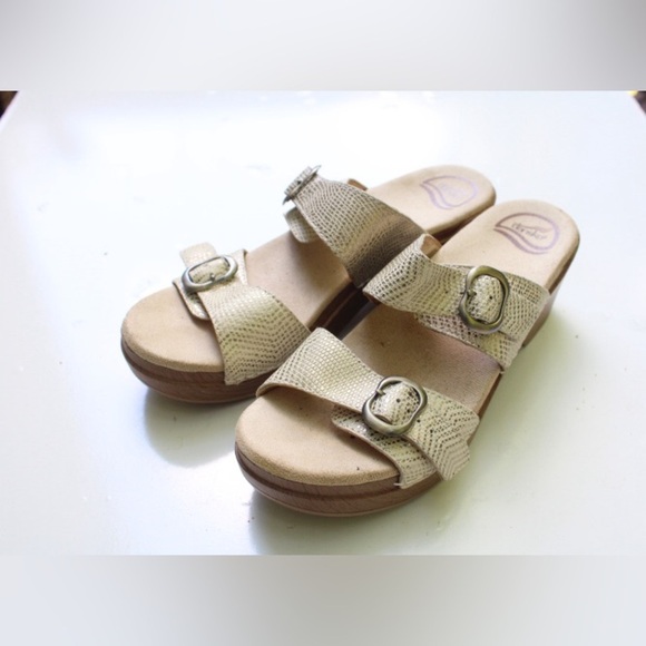 Dansko wedge sandals - Picture 3 of 16